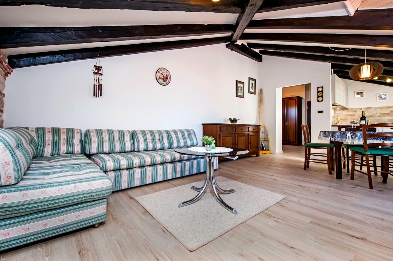 Rovigno Bella Sea View Apartment Luaran gambar