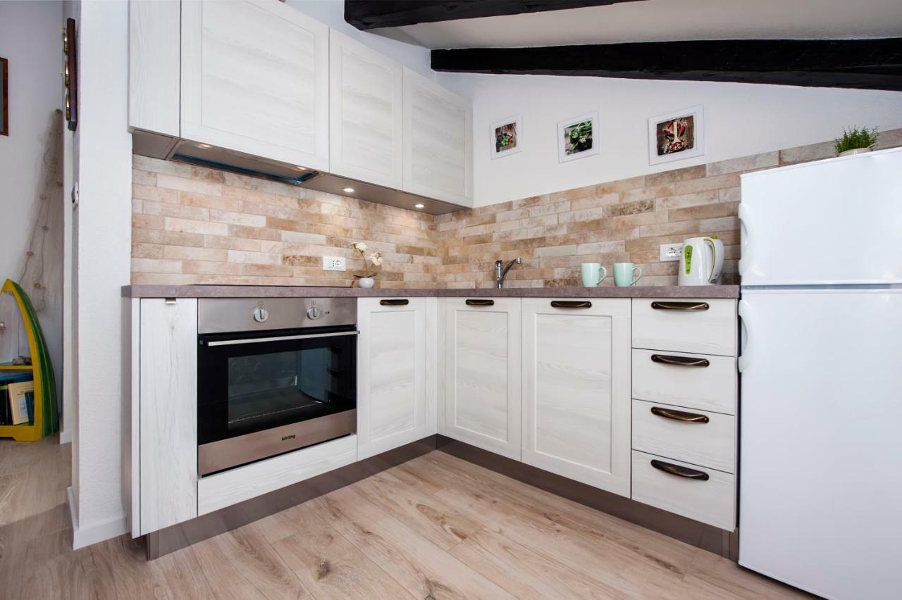 Rovigno Bella Sea View Apartment Luaran gambar