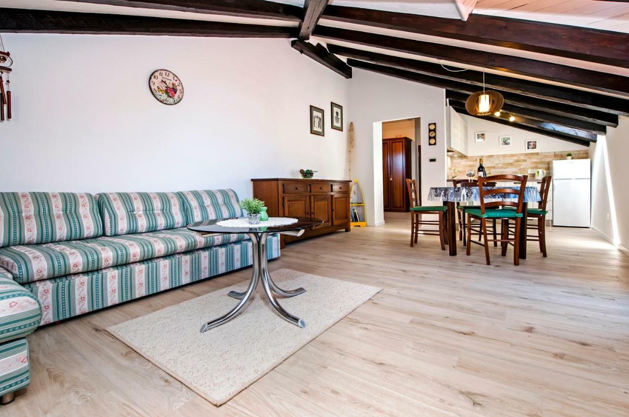 Rovigno Bella Sea View Apartment Luaran gambar