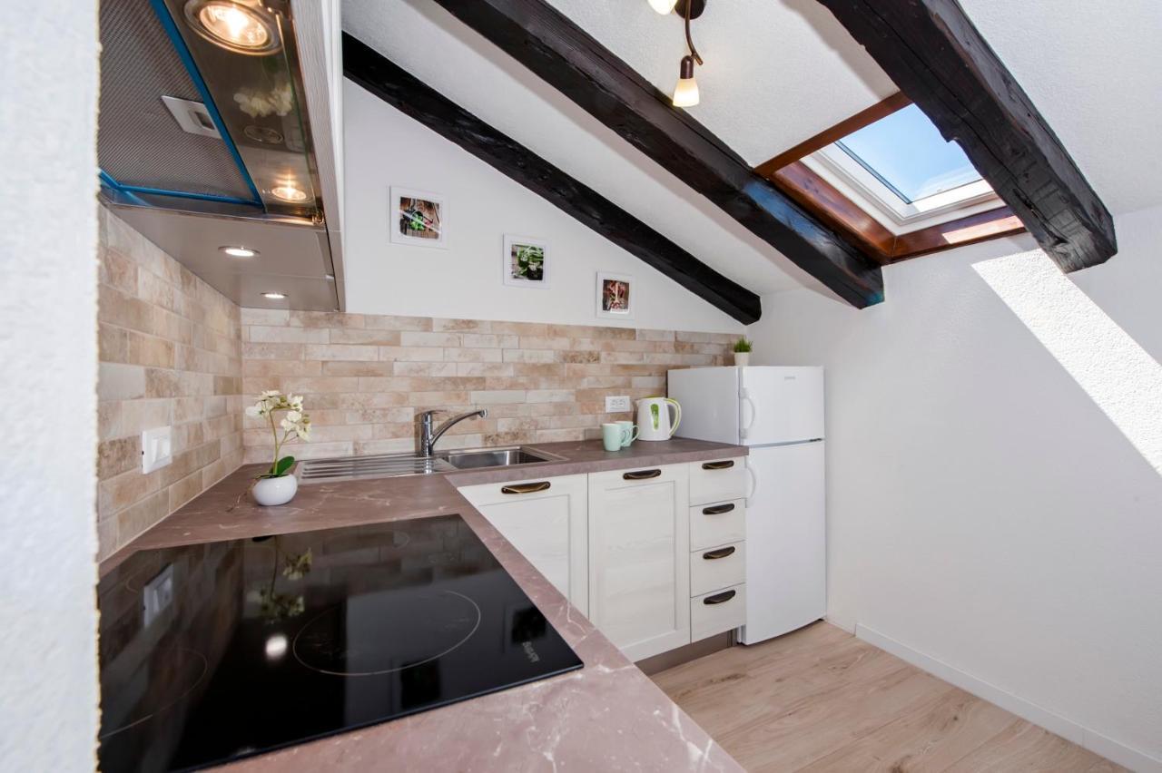 Rovigno Bella Sea View Apartment Luaran gambar