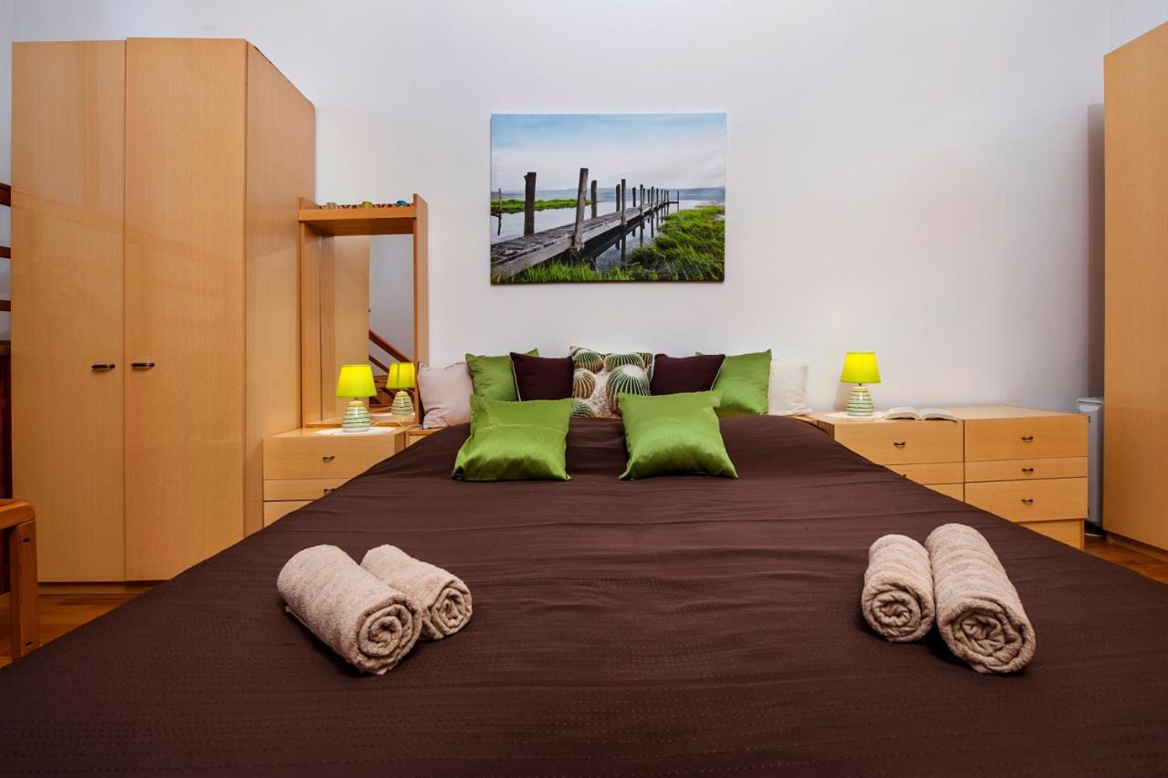 Rovigno Bella Sea View Apartment Luaran gambar